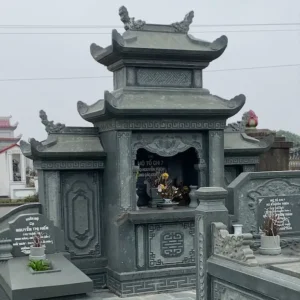 Lăng cánh đá xanh rêu 4.2m 81 127cm